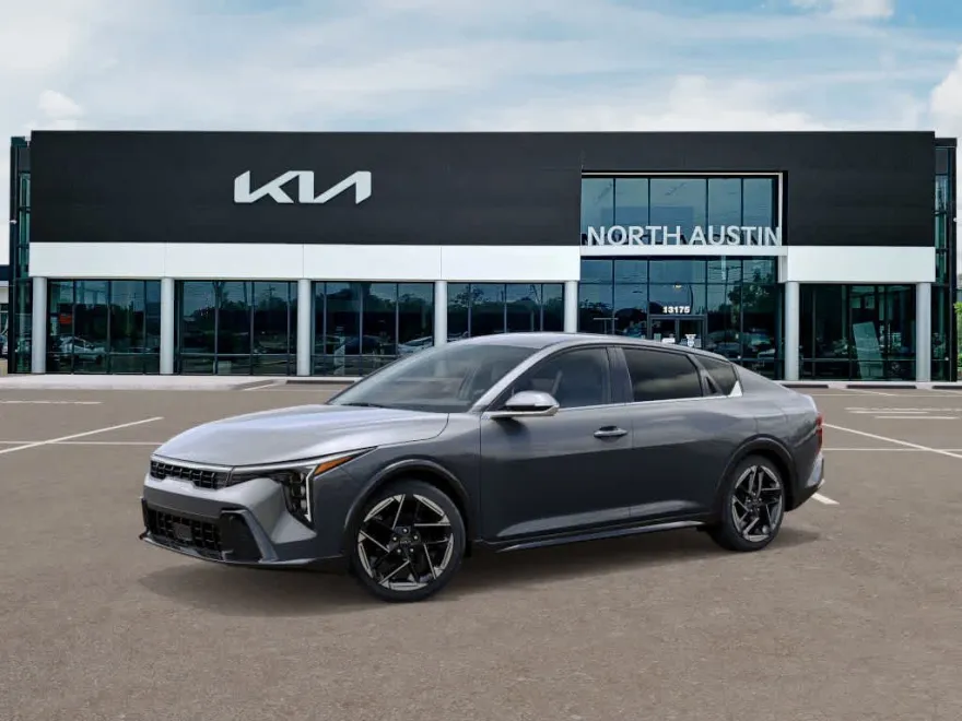2025 Kia K4 GT-Line photo 1