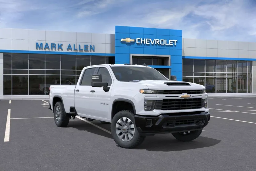 2026 Chevrolet Silverado 2500HD Custom photo 1