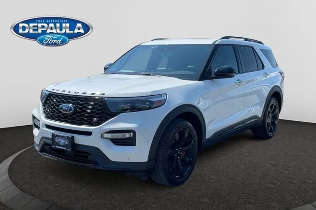 2023 Ford Explorer ST photo 1