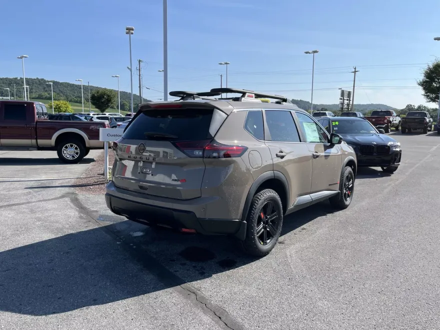 2026 Nissan Rogue SV photo 1