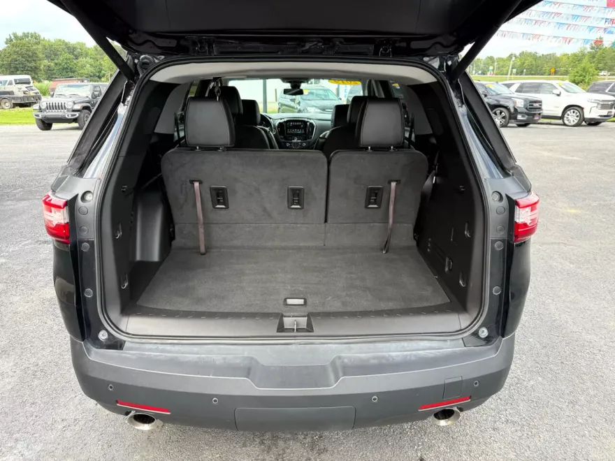 2019 Chevrolet Traverse Leather 3LT photo 1