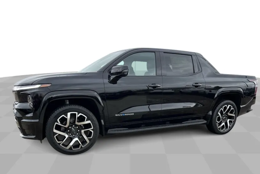 2025 Chevrolet Silverado EV RST photo 1