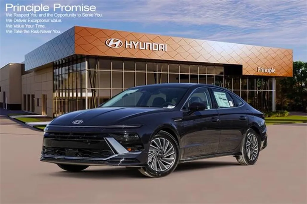 2025 Hyundai Sonata Hybrid Limited photo 1