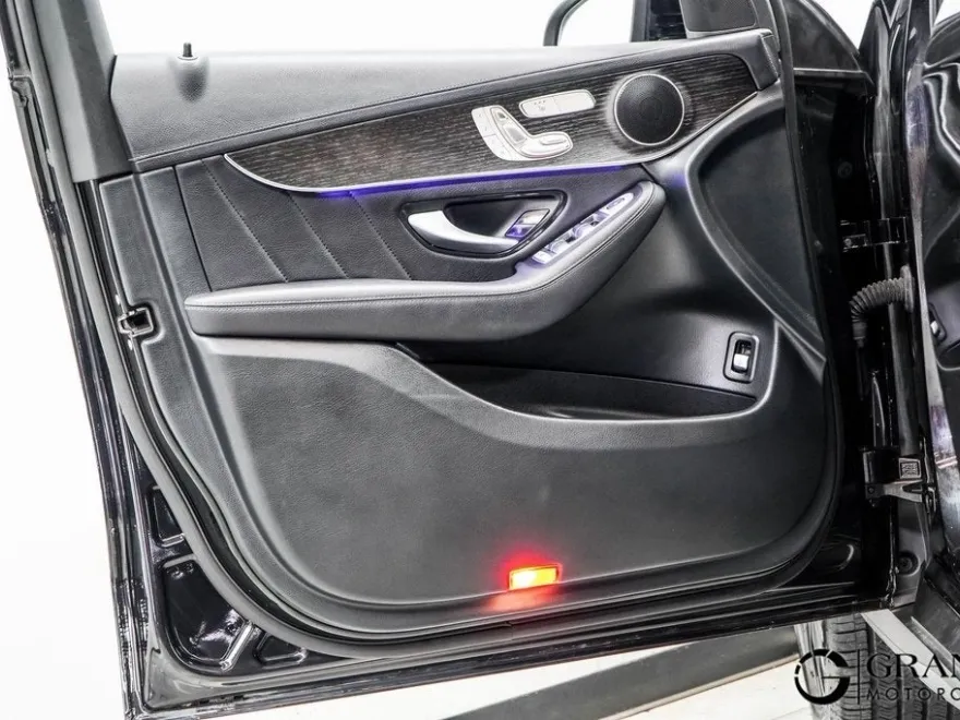 2022 Mercedes Benz GLC 300 4MATIC Coupe photo 39