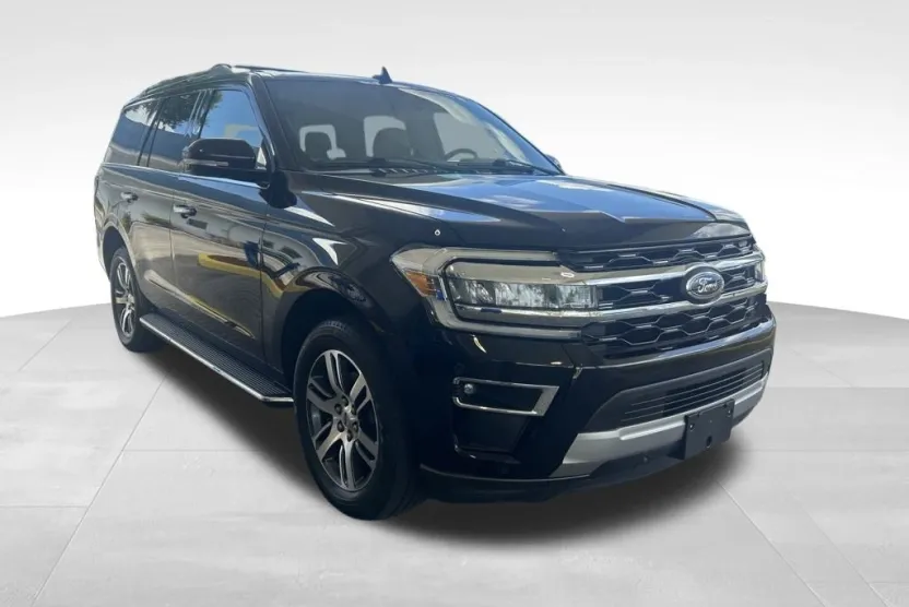2022 Ford Expedition Limited photo 1