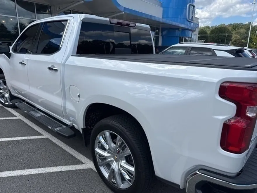 2024 Chevrolet Silverado 1500 LTZ photo 1