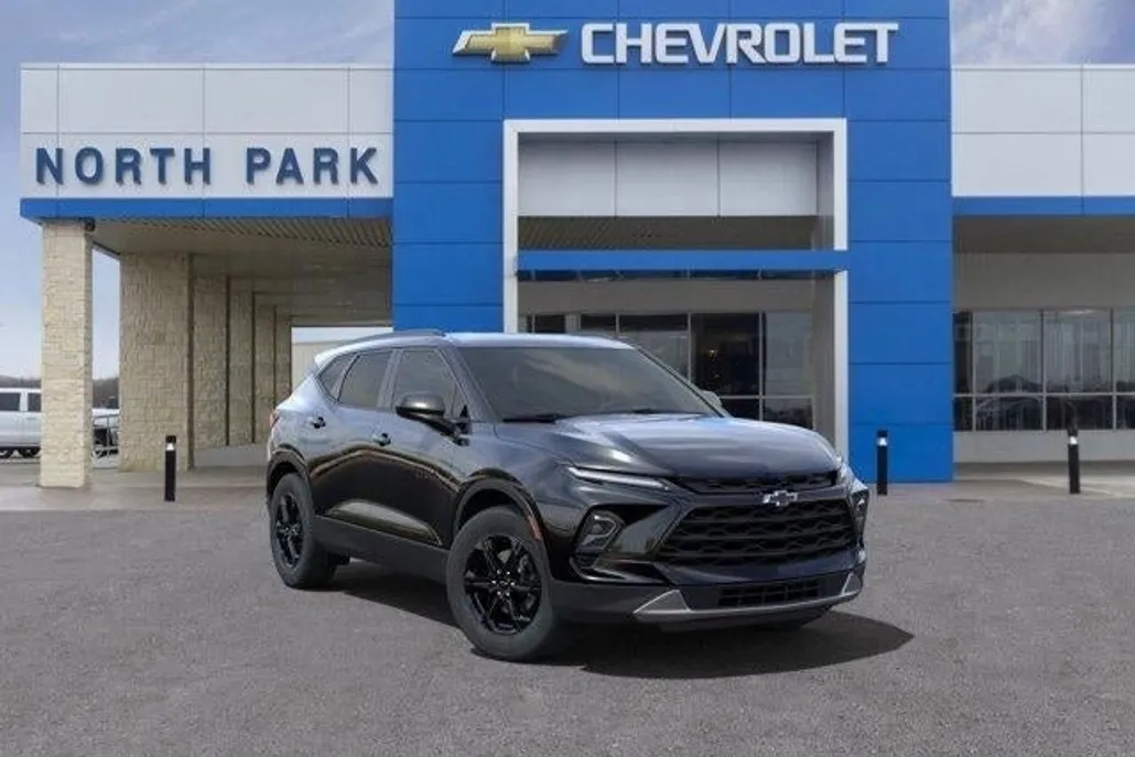 2025 Chevrolet Blazer 2LT photo 1