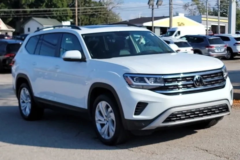 2023 Volkswagen Atlas V6 SE Technology photo 1