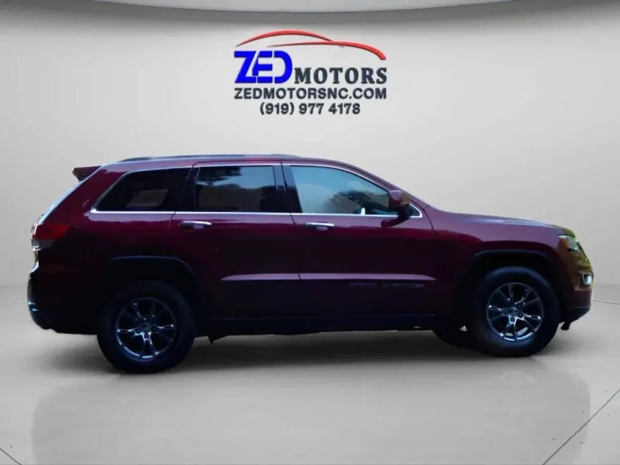 2018 Jeep Grand Cherokee Laredo photo 1