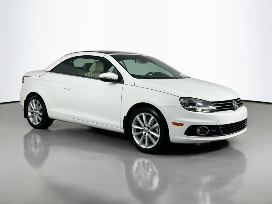 2013 Volkswagen Eos Sport photo 1