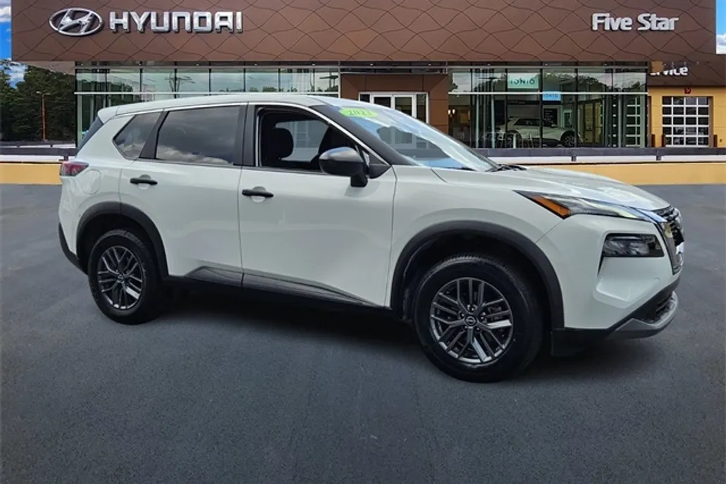 2023 Nissan Rogue S photo 1