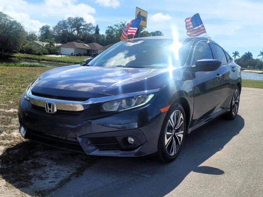 2017 Honda Civic EX photo 1
