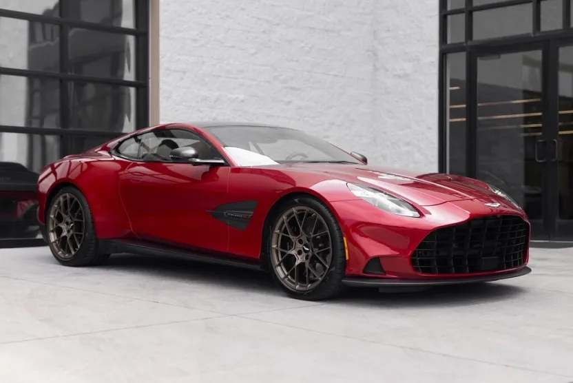 2025 Aston Martin Vanquish AM7 photo 1