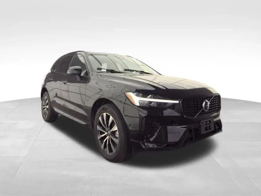 2025 Volvo XC60 B5 Plus photo 1