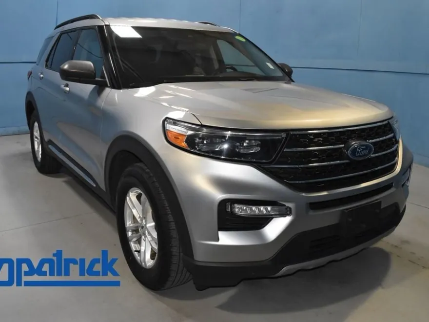 2023 Ford Explorer XLT Sport photo 1