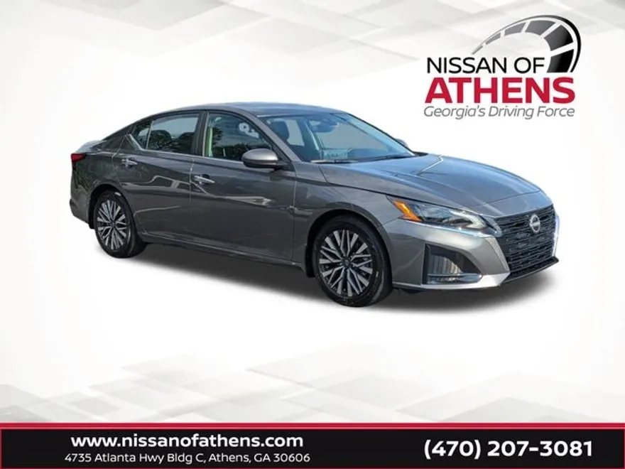 2025 Nissan Altima SV photo 1