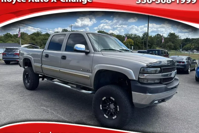 2002 Chevrolet Silverado 2500HD photo 1