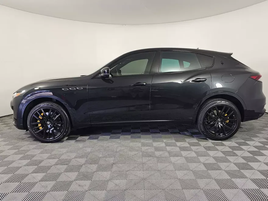 2023 Maserati Levante Modena S photo 1