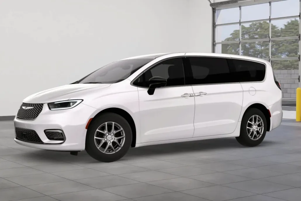 2026 Chrysler Pacifica photo 1