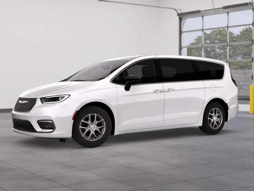 2026 Chrysler Pacifica photo 1