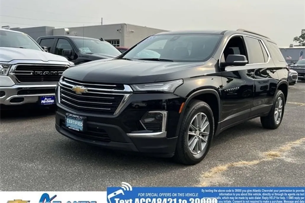 2023 Chevrolet Traverse Leather photo 1