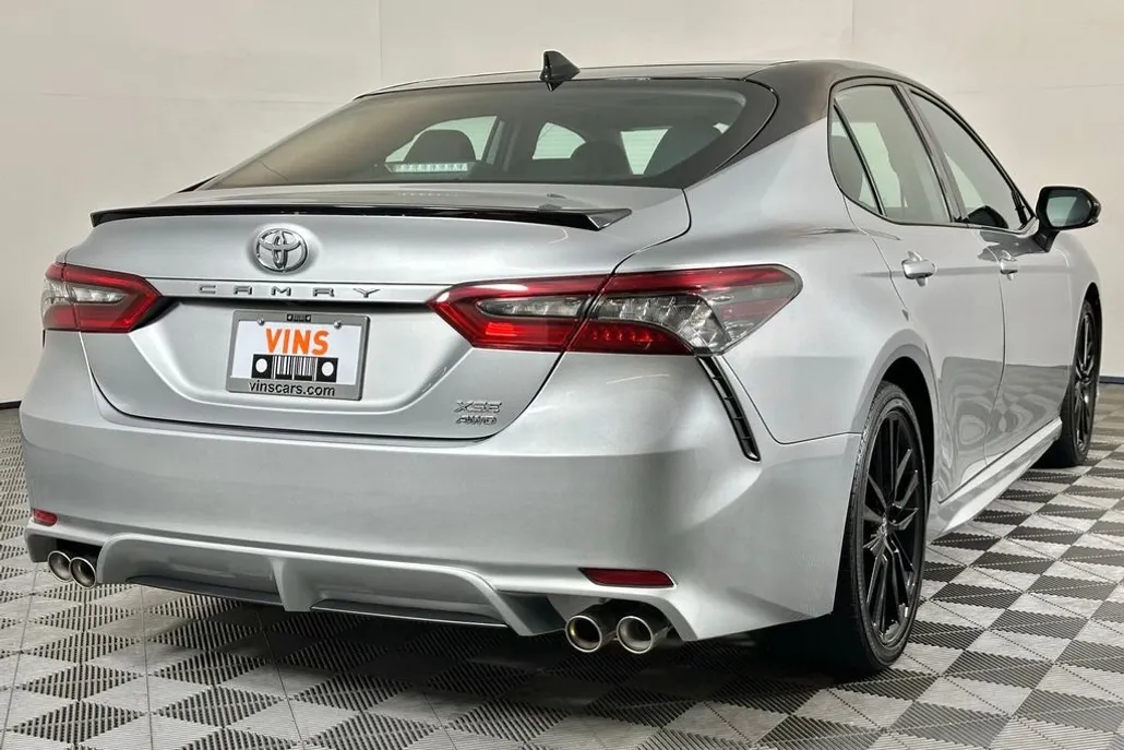 2023 Toyota Camry XSE photo 1