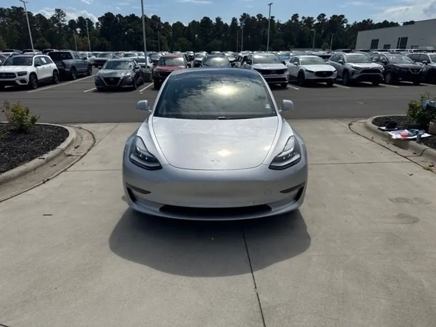 2018 Tesla Model 3 Long Range photo 1