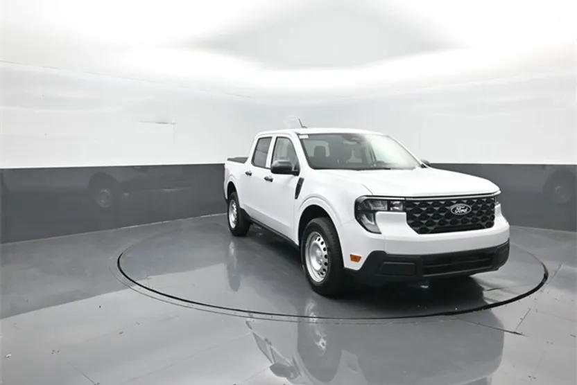 2025 Ford Maverick XL photo 1