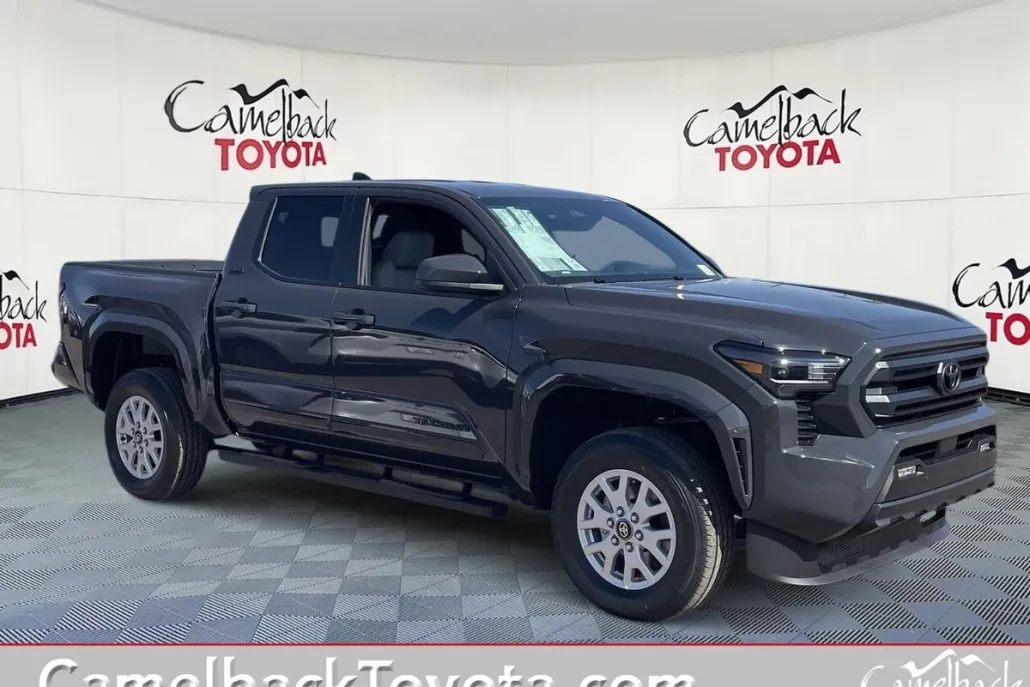 2025 Toyota Tacoma SR5 photo 1