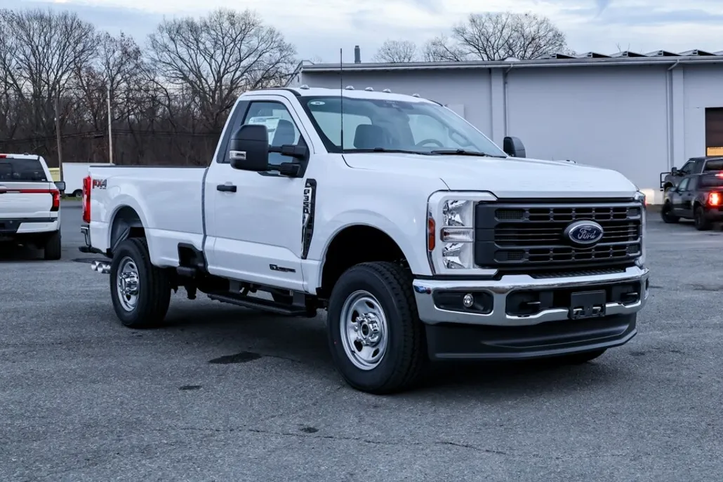 2024 Ford F-350 XL photo 1