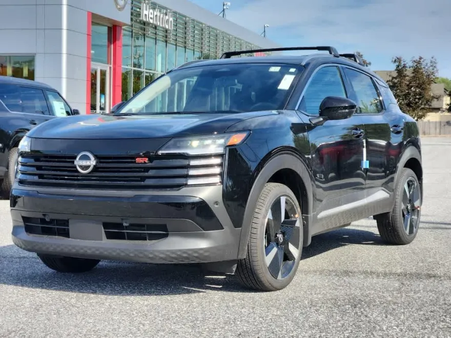 2026 Nissan Kicks SR photo 1