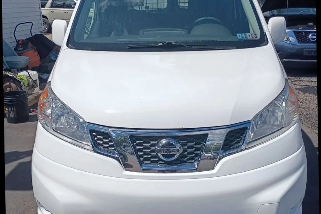 2020 Nissan NV200 SV photo 1