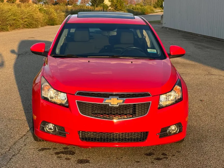2014 Chevrolet Cruze photo 1