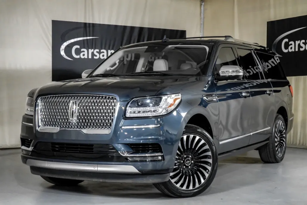 2021 Lincoln Navigator Black Label photo 1