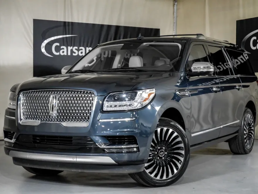 2021 Lincoln Navigator Black Label photo 1