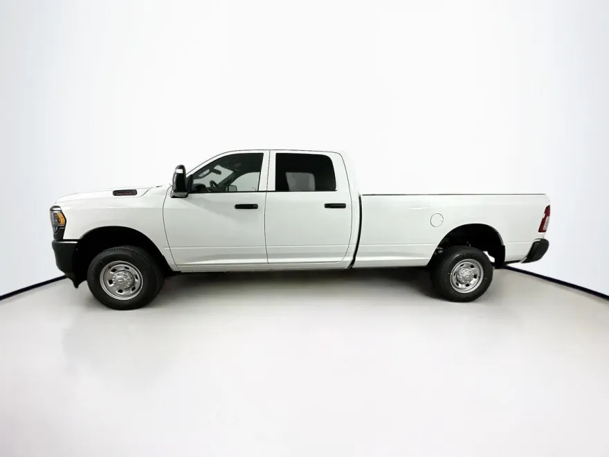 2024 Ram 2500 Tradesman photo 1