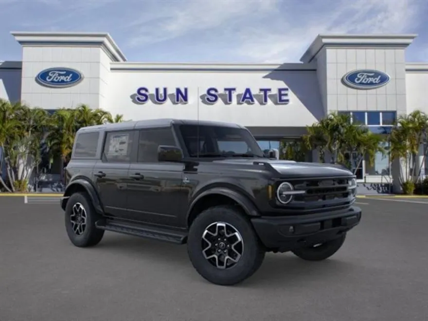 2025 Ford Bronco Outer Banks photo 1
