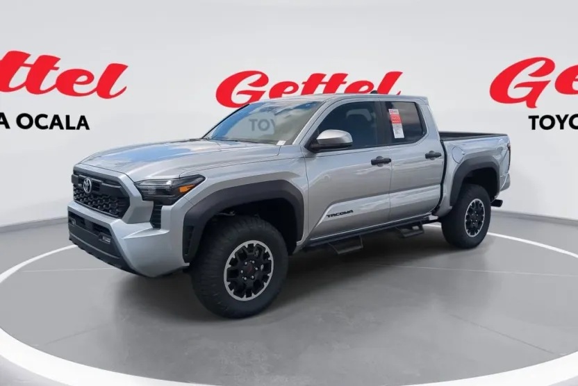 2025 Toyota Tacoma TRD Off-Road photo 1