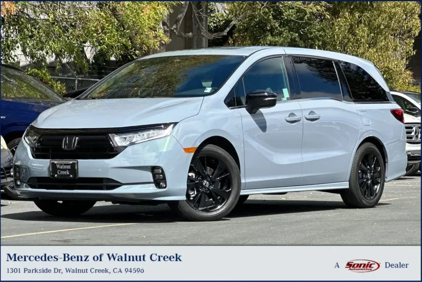 2024 Honda Odyssey Sport photo 1