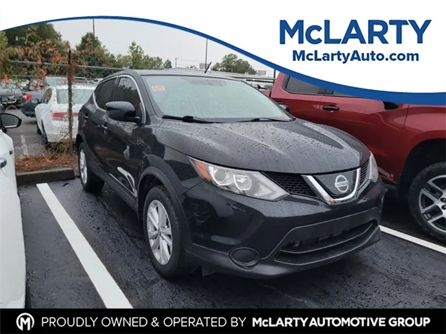 2019 Nissan Rogue Sport S photo 1