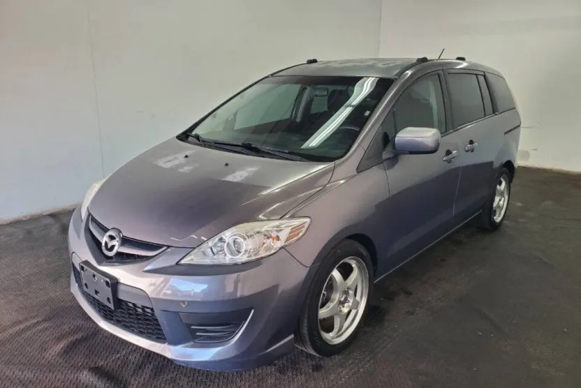 2010 Mazda Mazda5 Sport photo 1