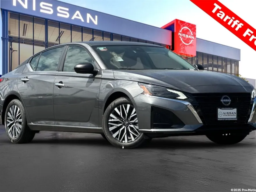 2025 Nissan Altima 2.5 SV photo 1