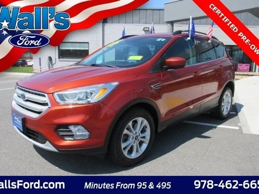 2019 Ford Escape SEL photo 1