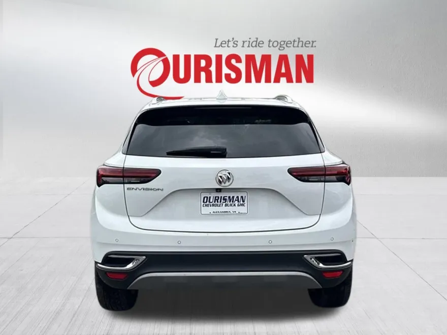 2022 Buick Envision Essence photo 1
