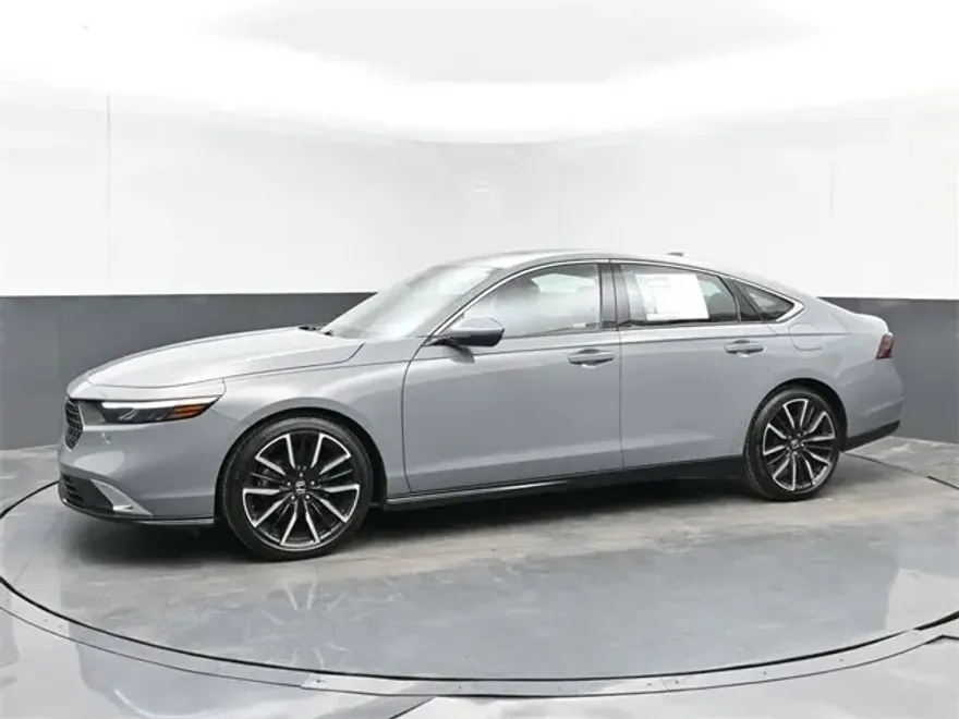2023 Honda Accord Hybrid Touring photo 1