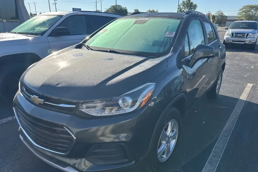 2018 Chevrolet Trax LT photo 1