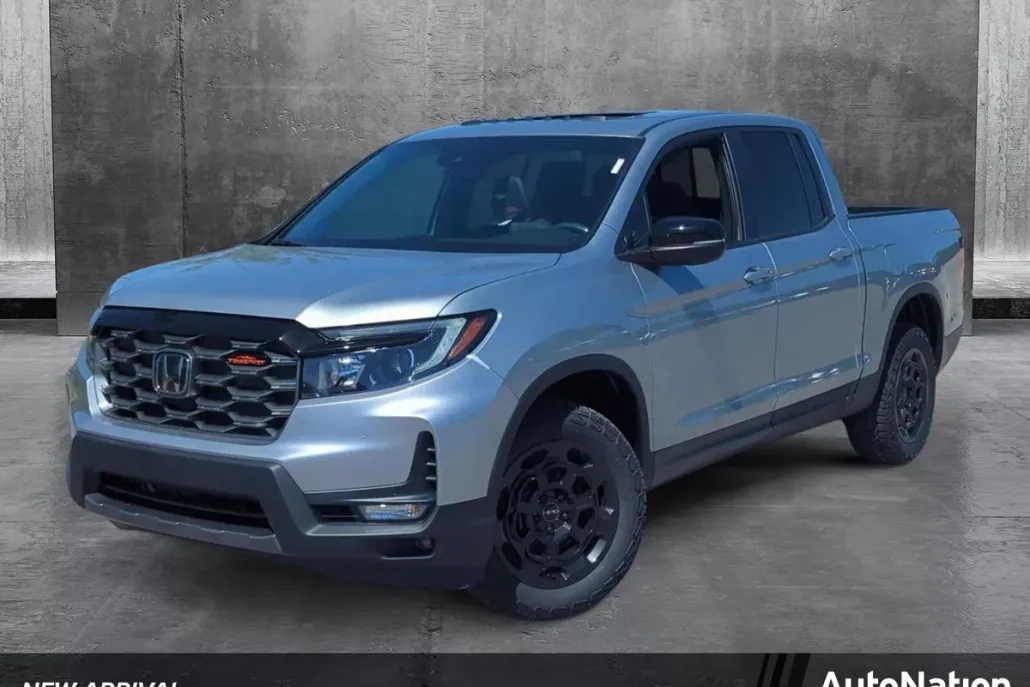 2025 Honda Ridgeline TrailSport photo 1