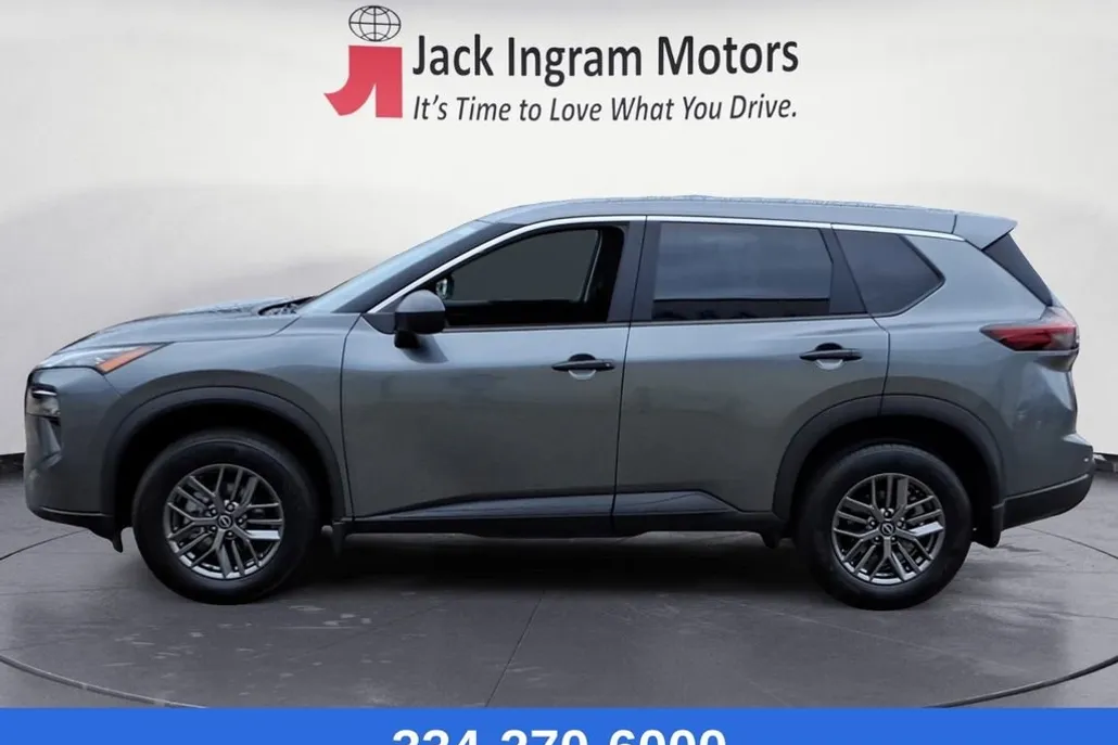 2026 Nissan Rogue S photo 1