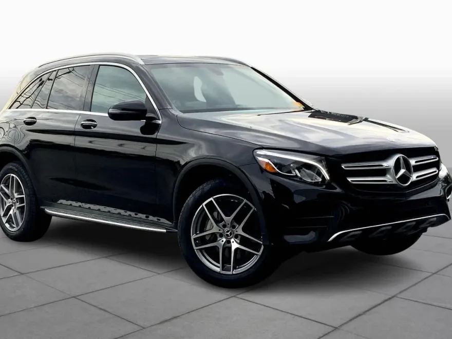 2019 Mercedes Benz GLC 300 4MATIC photo 1