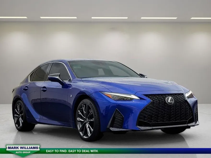 2022 Lexus IS 350 F SPORT photo 1